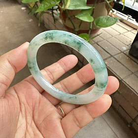 冰糯种飘花圆条55-56mm
