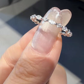 18k 马眼培育钻石戒指排钻戒指整圈