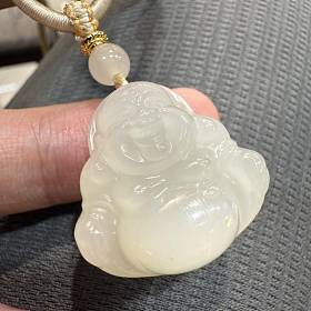 出个和田玉小胖佛