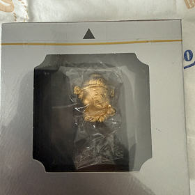 周大福全新原封官帽福神摆件