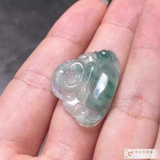 飘花坐佛。_翡翠