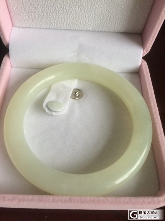 谁能告诉我这是什么玉？_和田玉手镯