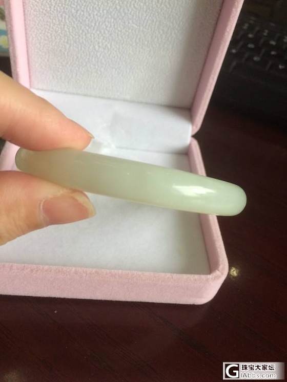 谁能告诉我这是什么玉？_和田玉手镯