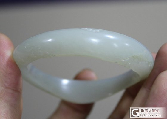和田白玉【玉友园】特价随型天然圈皮籽镯------39克内径53.5克_玉石