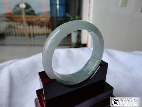 性价比超高老坑缅甸翡翠冰种飘花手镯55mm（带证书）_翡翠