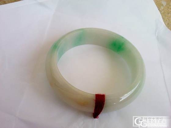 很划算的手镯一只_翡翠