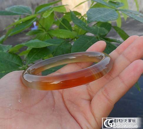 请教，这款红玛瑙镯子是原色的吗_玛瑙