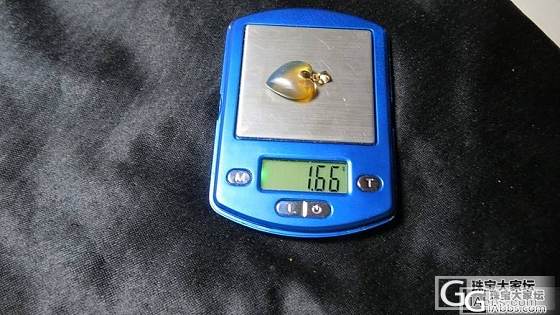 朋友用蓝珀做的蓝心，大家觉得好看吗？_有机宝石