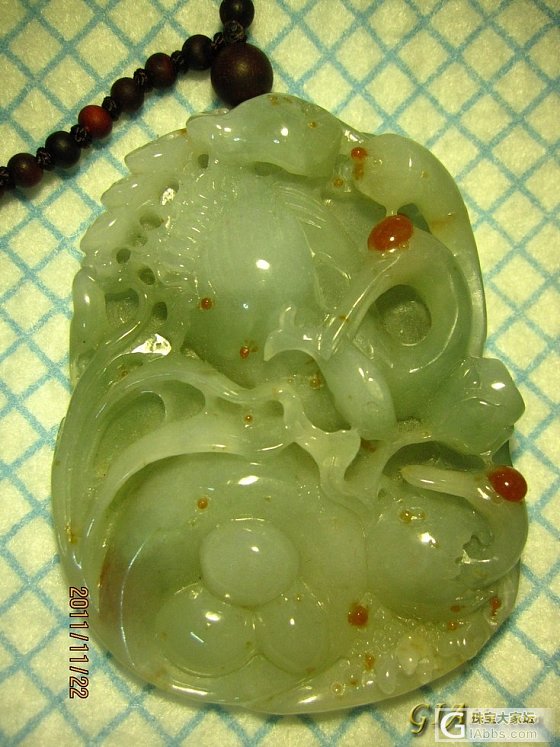 翡翠吊诅钬_⒄掌??潮愀嫠呶沂鞘裁粗郑肯付够故桥矗_花件翡翠