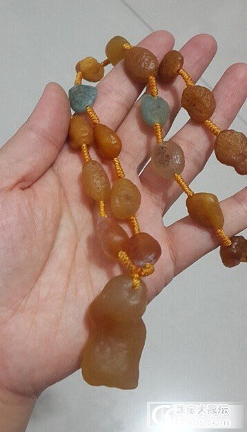 这是玛瑙么？？大家给看看这是啥呢_玛瑙珠串