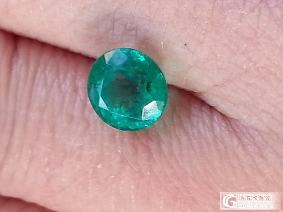 一颗小圆钻NNL，请大家帮忙看看_祖母绿
