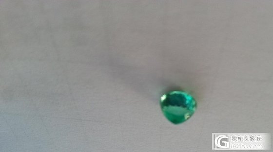 一颗小圆钻NNL，请大家帮忙看看_祖母绿