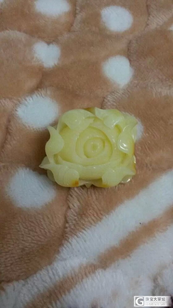 人品大爆发！沙团大料，随机抽取的两块都是白蜜，秀成品_蜜蜡