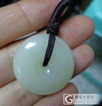 买了个小平安扣，大家看看是不是真的_和田玉