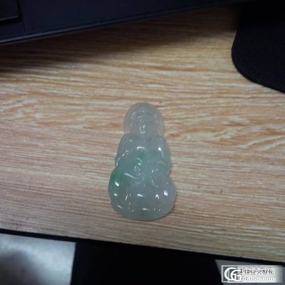 朋友刚入手的一块观音。请大神们帮忙看看。补了两张图。_翡翠