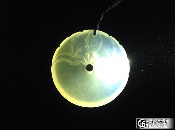 请高手鉴定，是老种翡翠吗？_翡翠