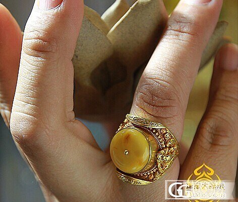 22000的手工金戒指 大家感觉值得购买吗？_蜜蜡戒指金