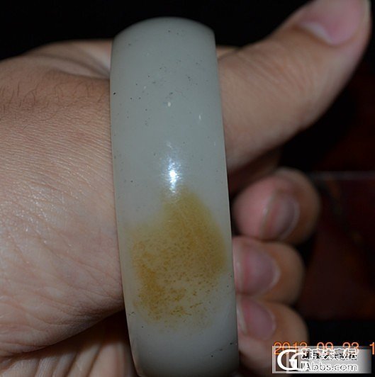 各位帮忙看看这镯子如何 青花 带糖 有水线 86克 价格5000元_和田玉