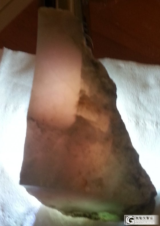 新入一泛紫小石头，请大师指点有没有处理价值_半成品翡翠