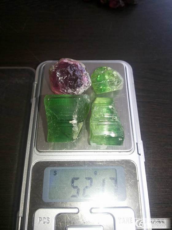 桃子红了，苹果绿了_刻面宝石碧玺
