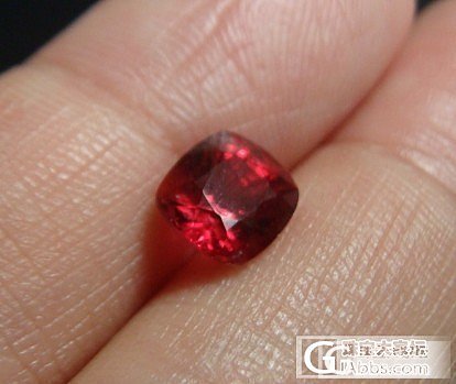 翻出来去年入的尖晶，请教下这到底是什么红啊？_刻面宝石尖晶石