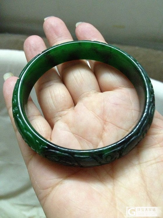 朋友早年收的翡翠，不太懂哪个好，请大家大家给个意见_翡翠