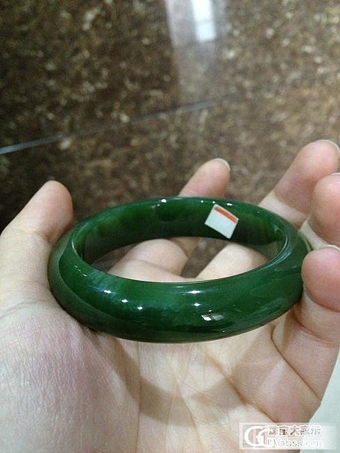 碧玉的哪几种瑕疵你能接受？_和田玉