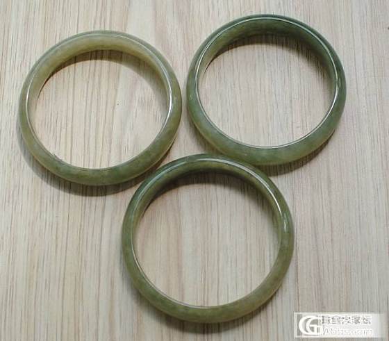 油青手镯一手3个~无瑕疵，水头好，实物比图片颜色鲜艳_翡翠