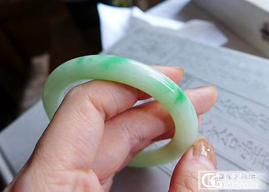新收的飘阳绿镯子，大家看看怎么样~主要是请大家帮新手MM看看价~~_翡翠