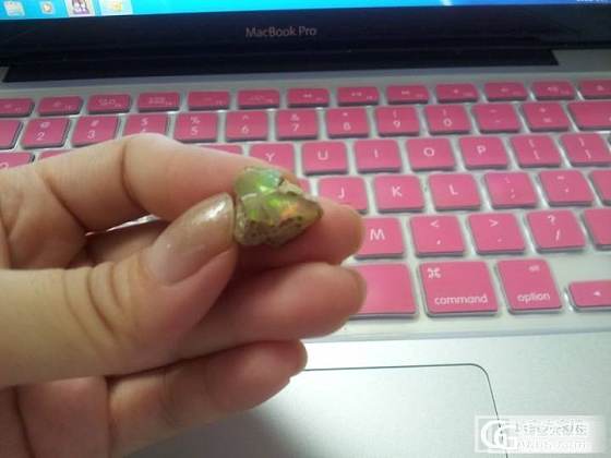 跟风买的小原石_刻面宝石欧泊