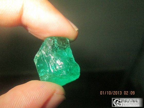 大家帮鉴定一下这些祖母绿的质量如何，价值几何？_祖母绿