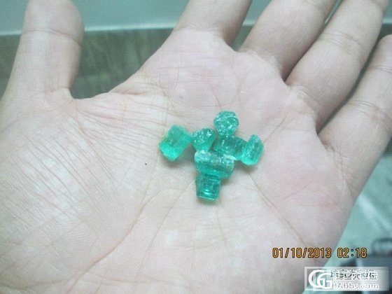 大家帮鉴定一下这些祖母绿的质量如何，价值几何？_祖母绿