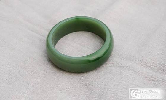 56内径碧玉手镯_玉石