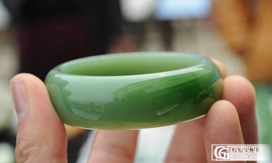 56内径碧玉手镯_玉石