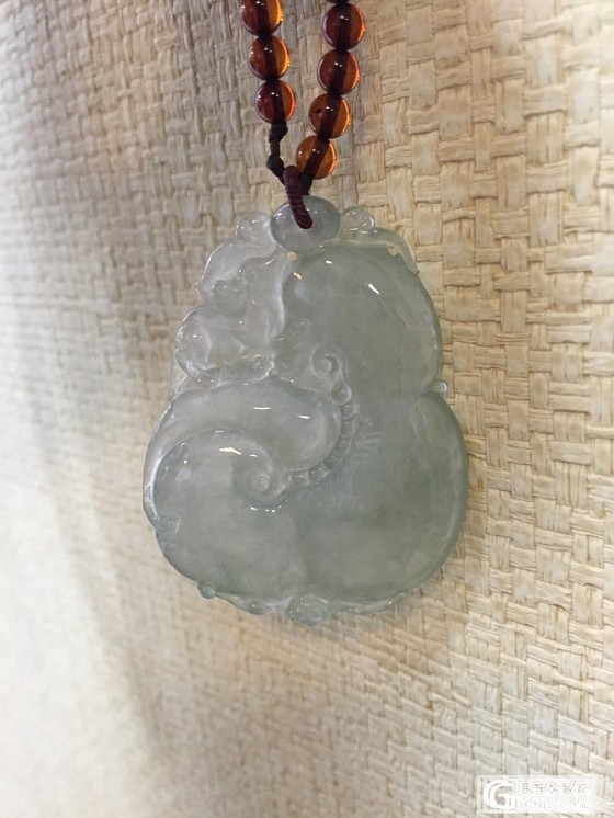 几年前入手的花件_翡翠