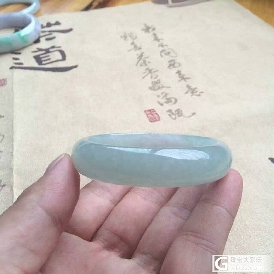 10,29  翡翠手镯秀。有没有眼缘。_手镯翡翠