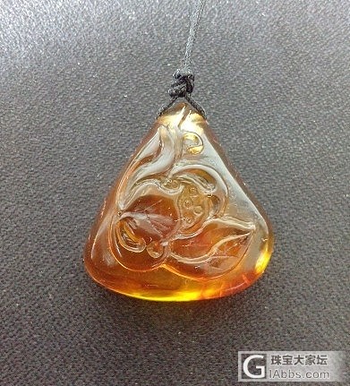 帮同事出12*8星月菩提 秒价  玄月顺白      还有个蜜蜡金鱼  金珀荷花_有机宝石