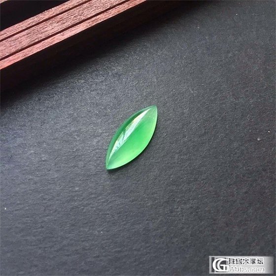 湖水绿的马眼_翡翠