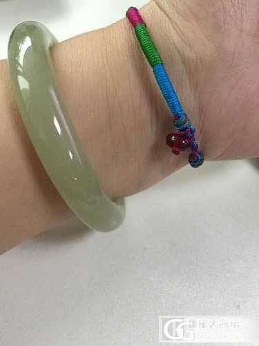 晒晒镯子和手绳_手镯和田玉