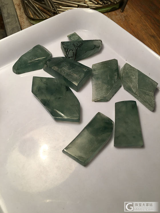 同料翡翠材料与成品的差别_半成品翡翠
