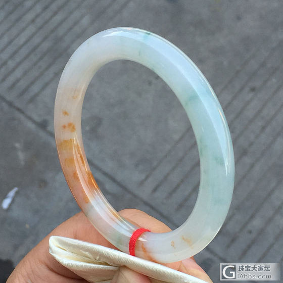 🔥🔥🔥🔥新淘一条圆条飘花 带飘红翡手 双彩😍_手镯翡翠