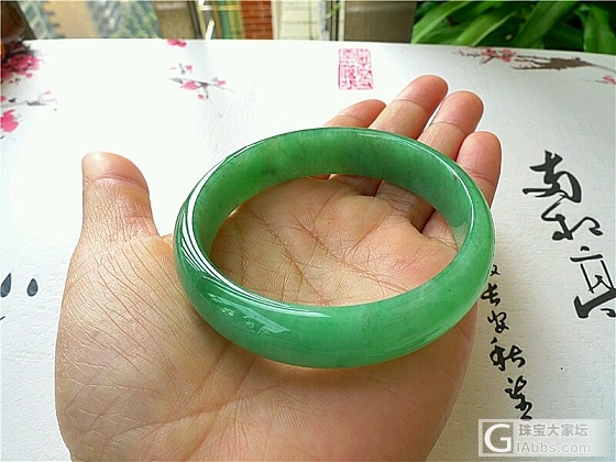 帮忙看看这个镯子多少能收？_手镯翡翠