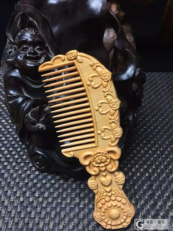 为了红包，晒梳子_梳子木
