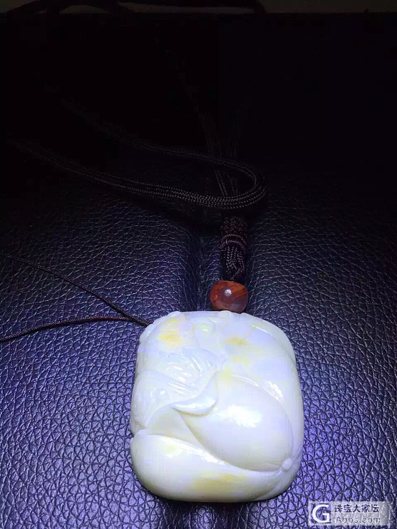 算骨瓷白吗？_蜜蜡