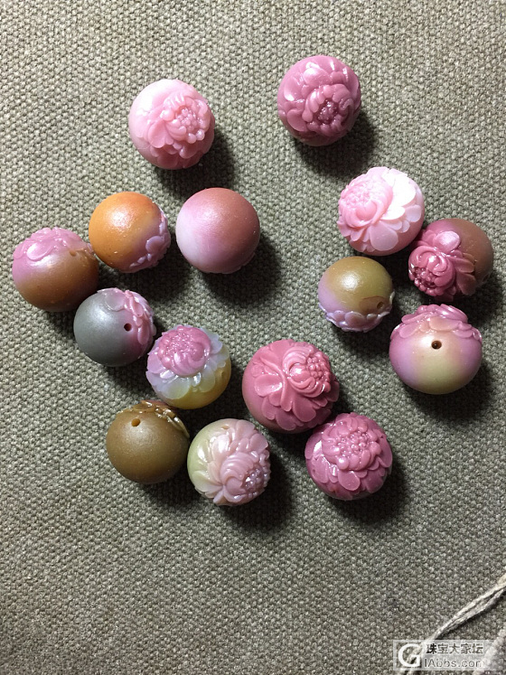 色彩斑斓_珠串玛瑙