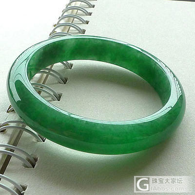 美美的镯子们~_珠宝翡翠手镯