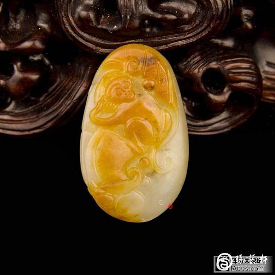 别有特色的黄沁皮籽料代代封侯_和田玉