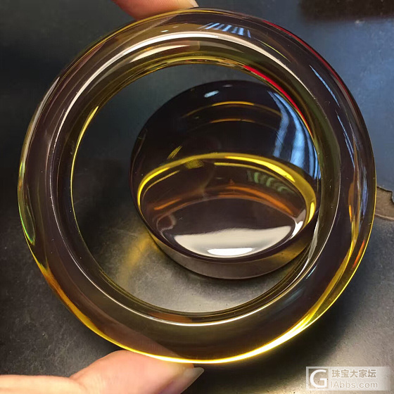 欣赏贴，腾冲刚人肉抗回来的老坑镯子_琥珀蜜蜡