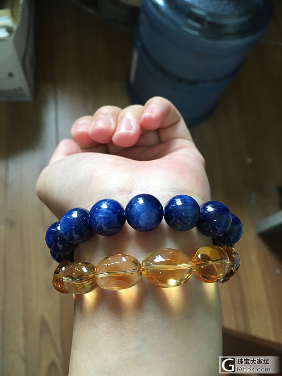 无聊晒串串之蓝晶石（配角是黄水晶糖块）_蓝晶石和田玉