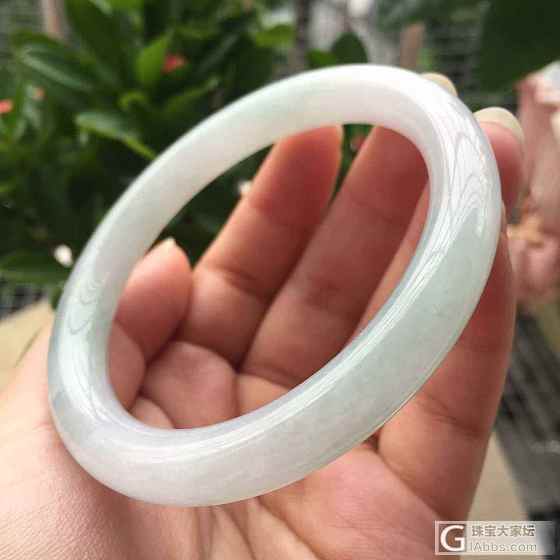 发几个手镯，大家看下觉得性价比怎么样！_手镯翡翠
